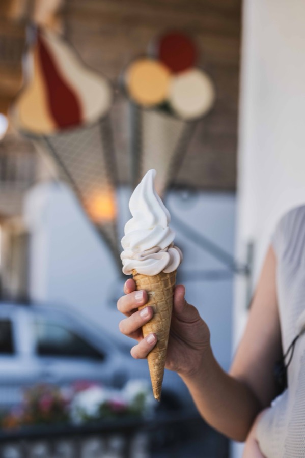 Homemade milk-cream ice cream