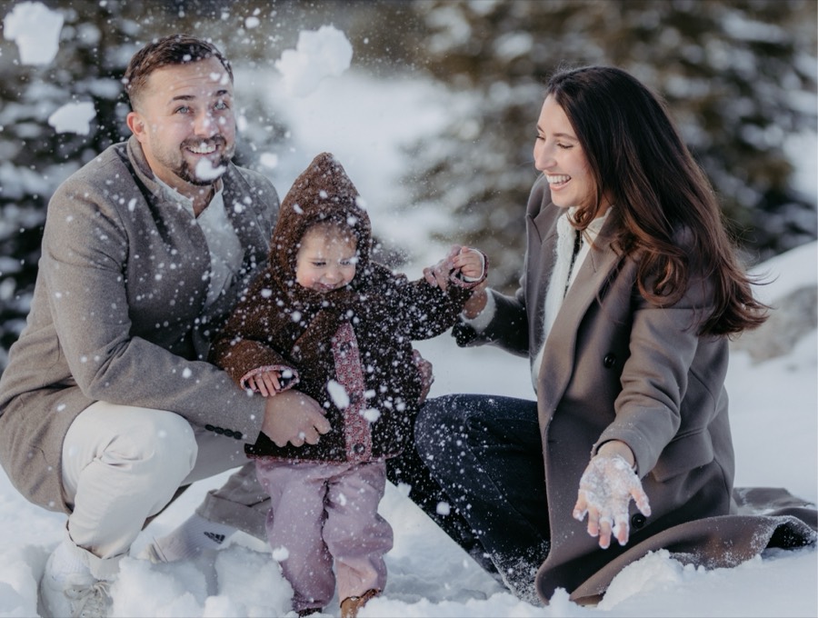 The Brugger family in the snow