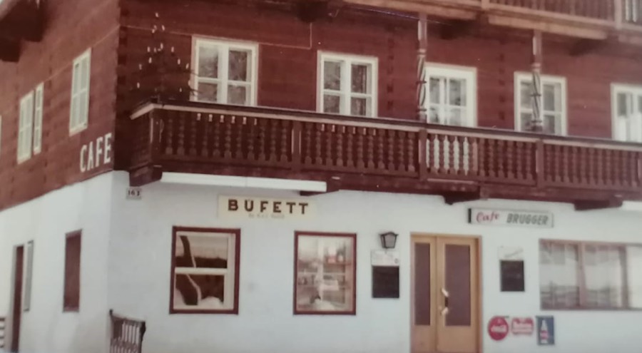 Historical photo — Café Brugger counter